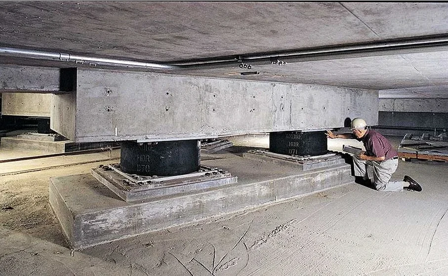 Diseño de Aislación Sísmica de Base en Temuco: Protección Estructural Inteligente